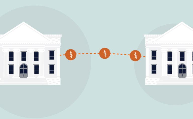 Illustration montrant deux bâtiments bancaires blancs de style classique avec une ligne pointillée reliée par trois cercles orange avec des symboles dollar entre eux. Le fond est de couleur bleu clair.